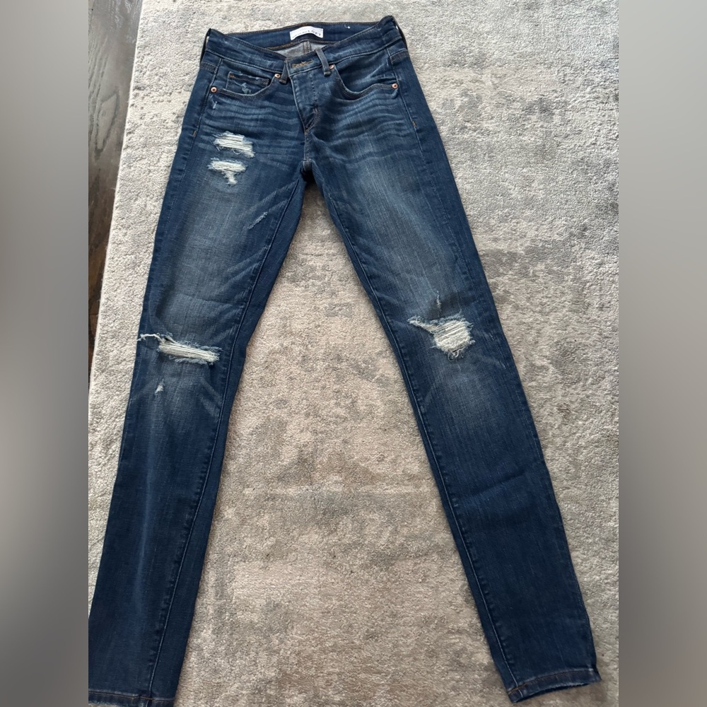 Ann Taylor Loft Ripped Jeans size 25
